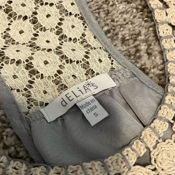 Delia’s Dress - Picture 7 of 10